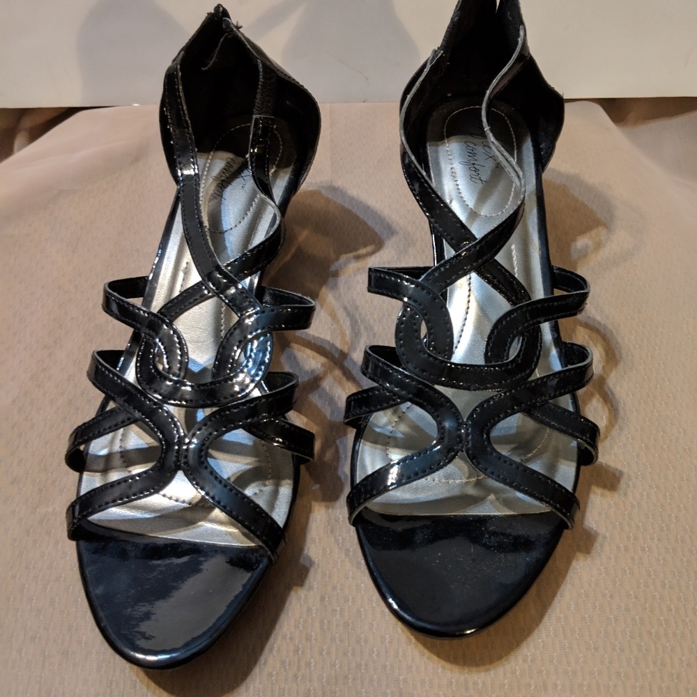 Women's flats